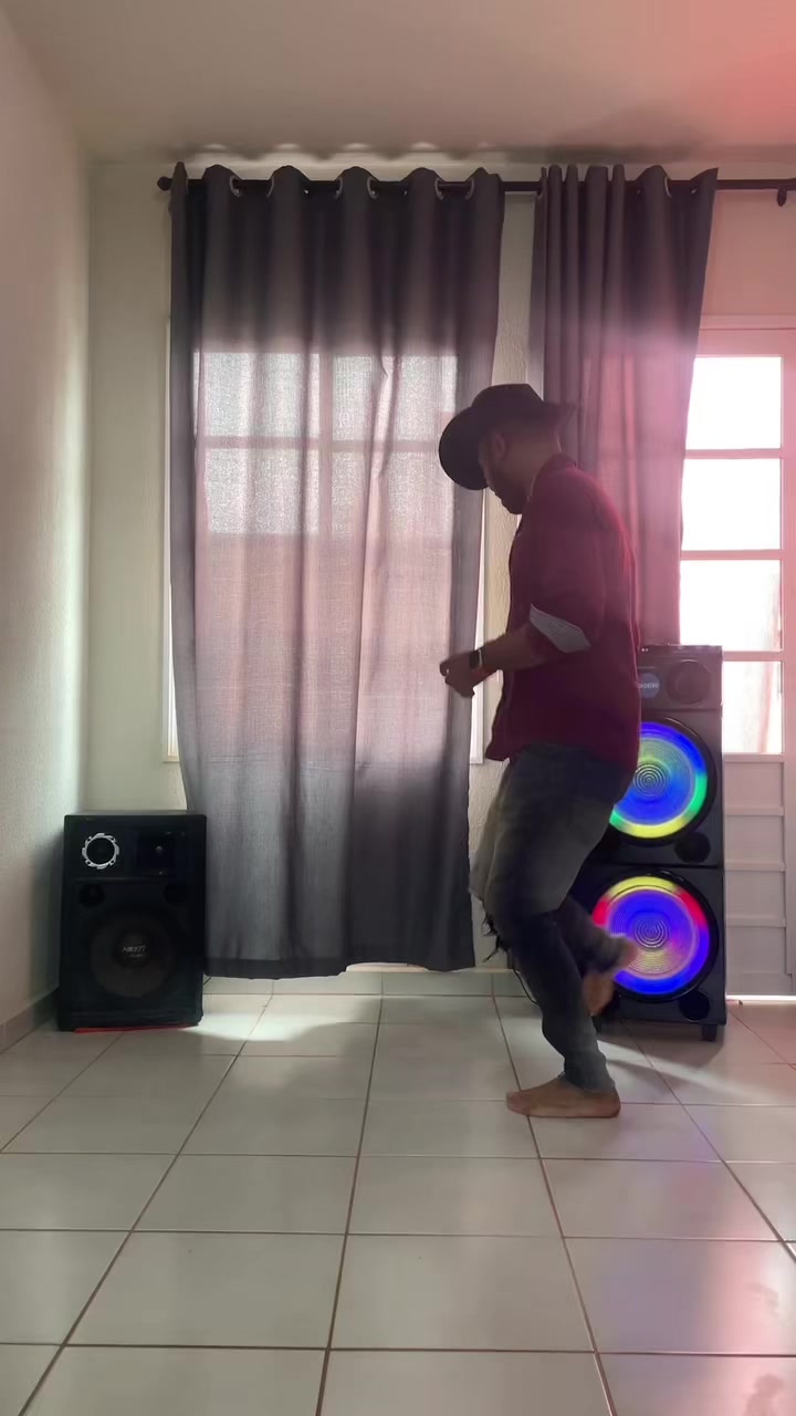 @Van_Hits