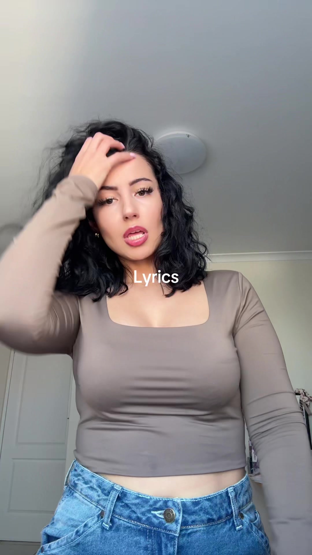 @micaelaxleigh