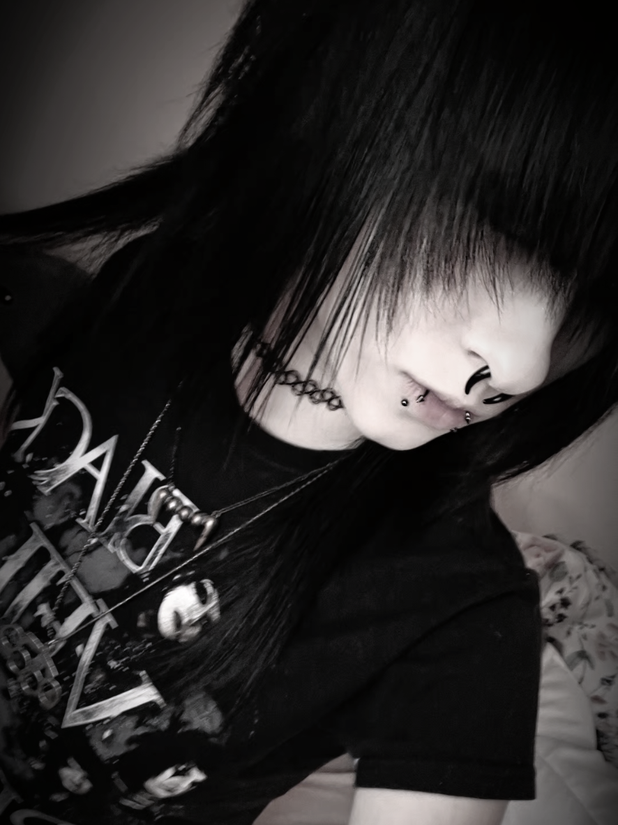 @☣︎ 𝔇𝔢𝔞𝔡𝔙𝔞𝔪𝔭 ☣︎