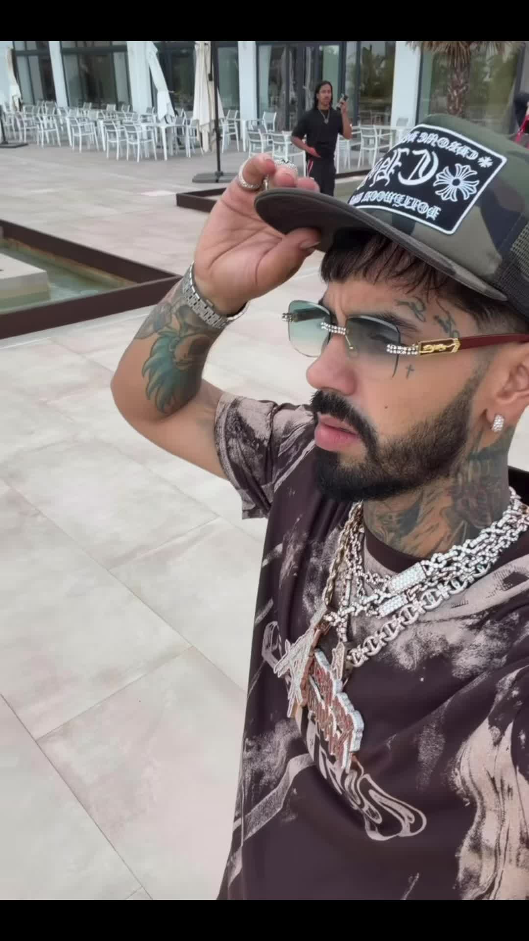 @Anuel