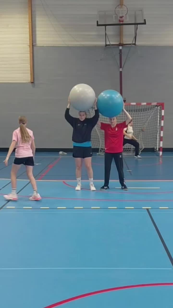 @Nico handball 🤾&zwj;♂️🤾&zwj;♂️🤾&zwj;♂️
