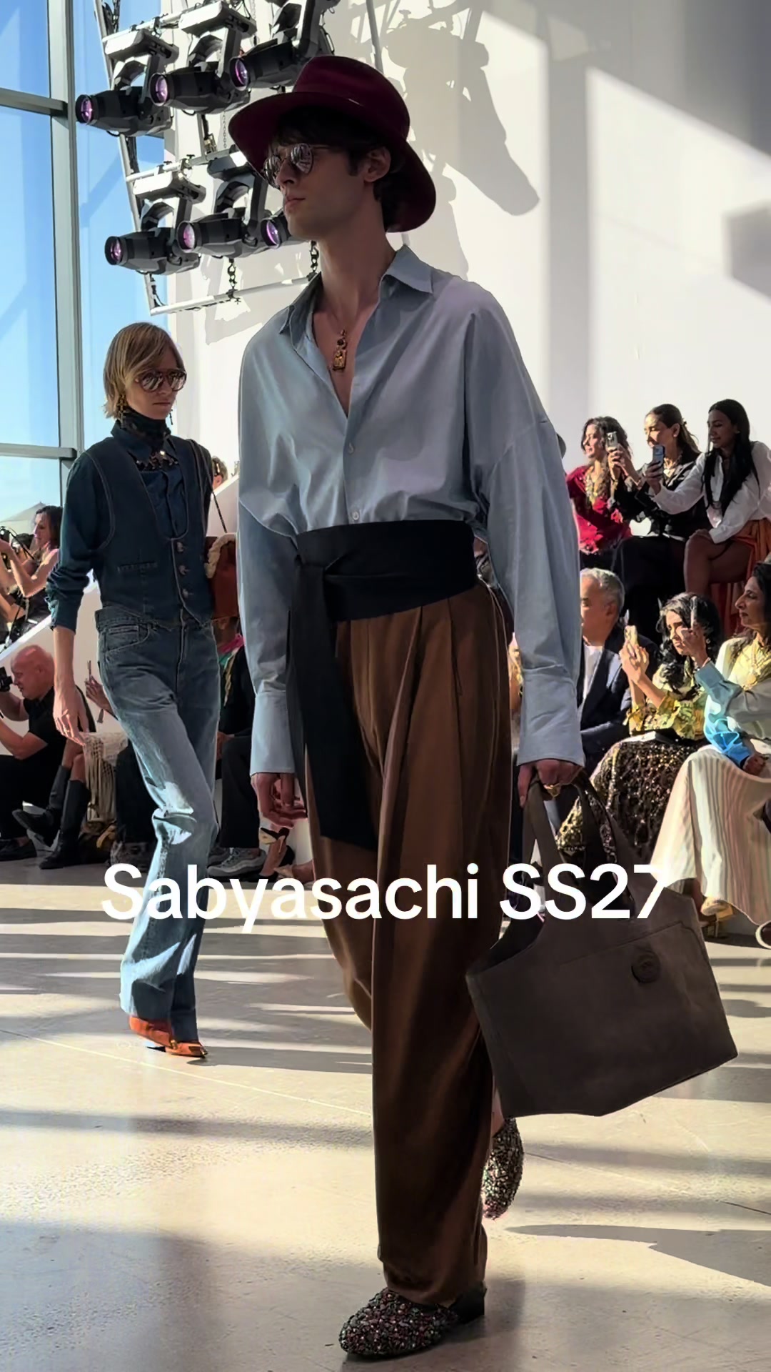 @fashionrailway