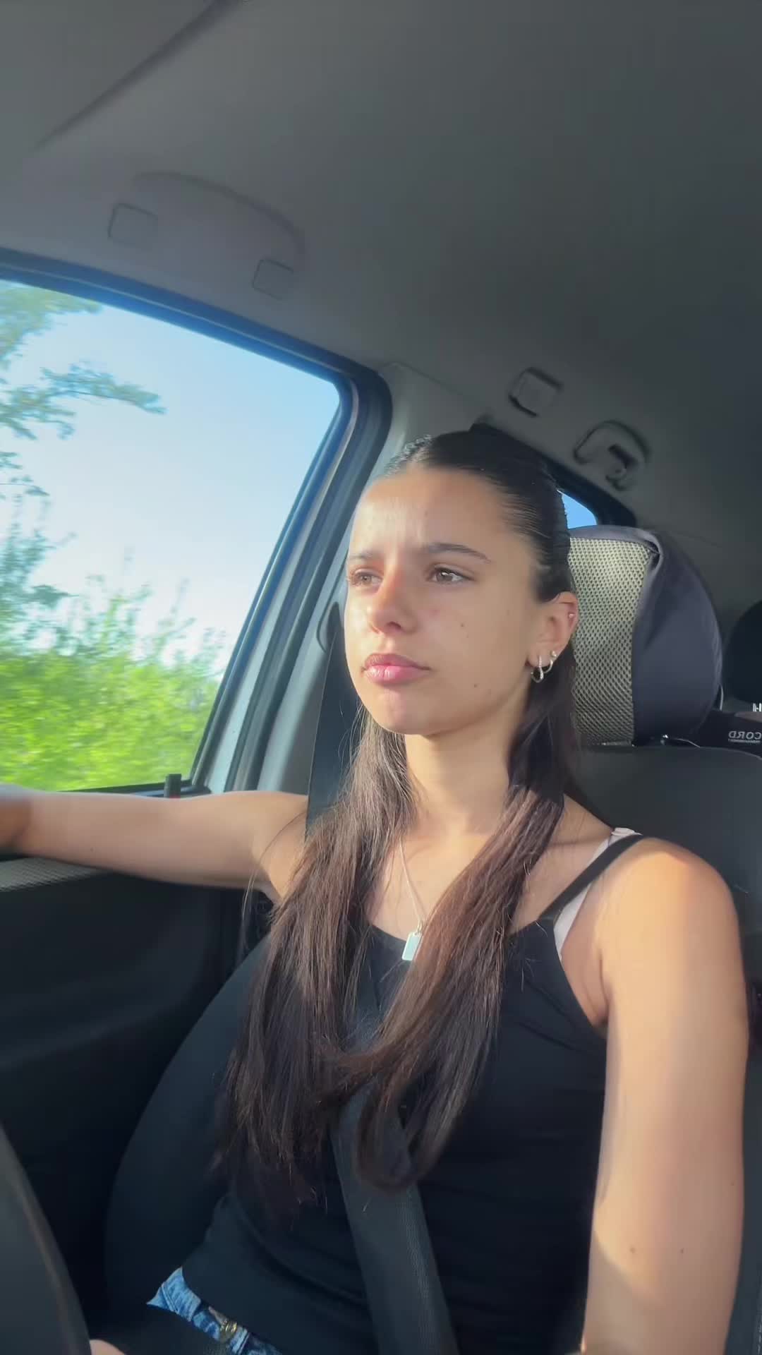 @Larinha🇵🇹