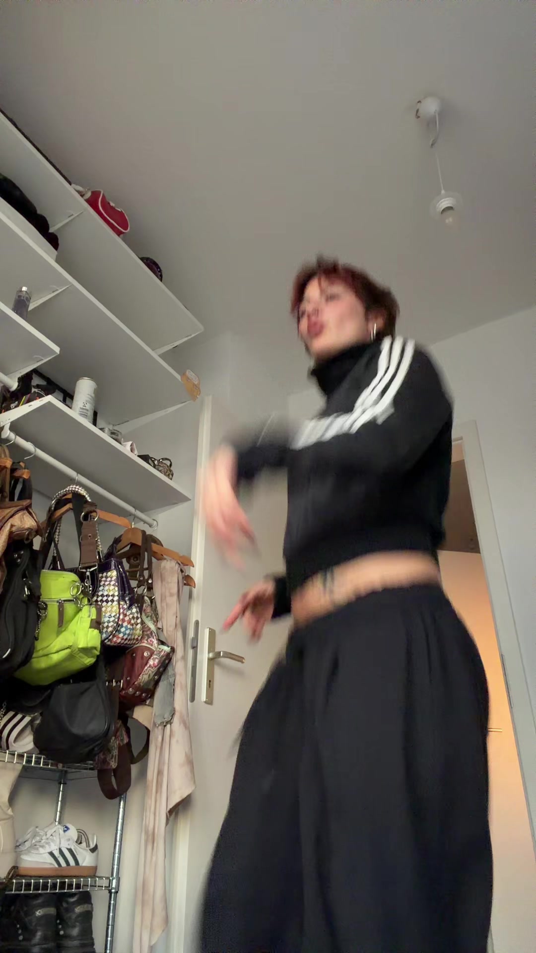 @Emi