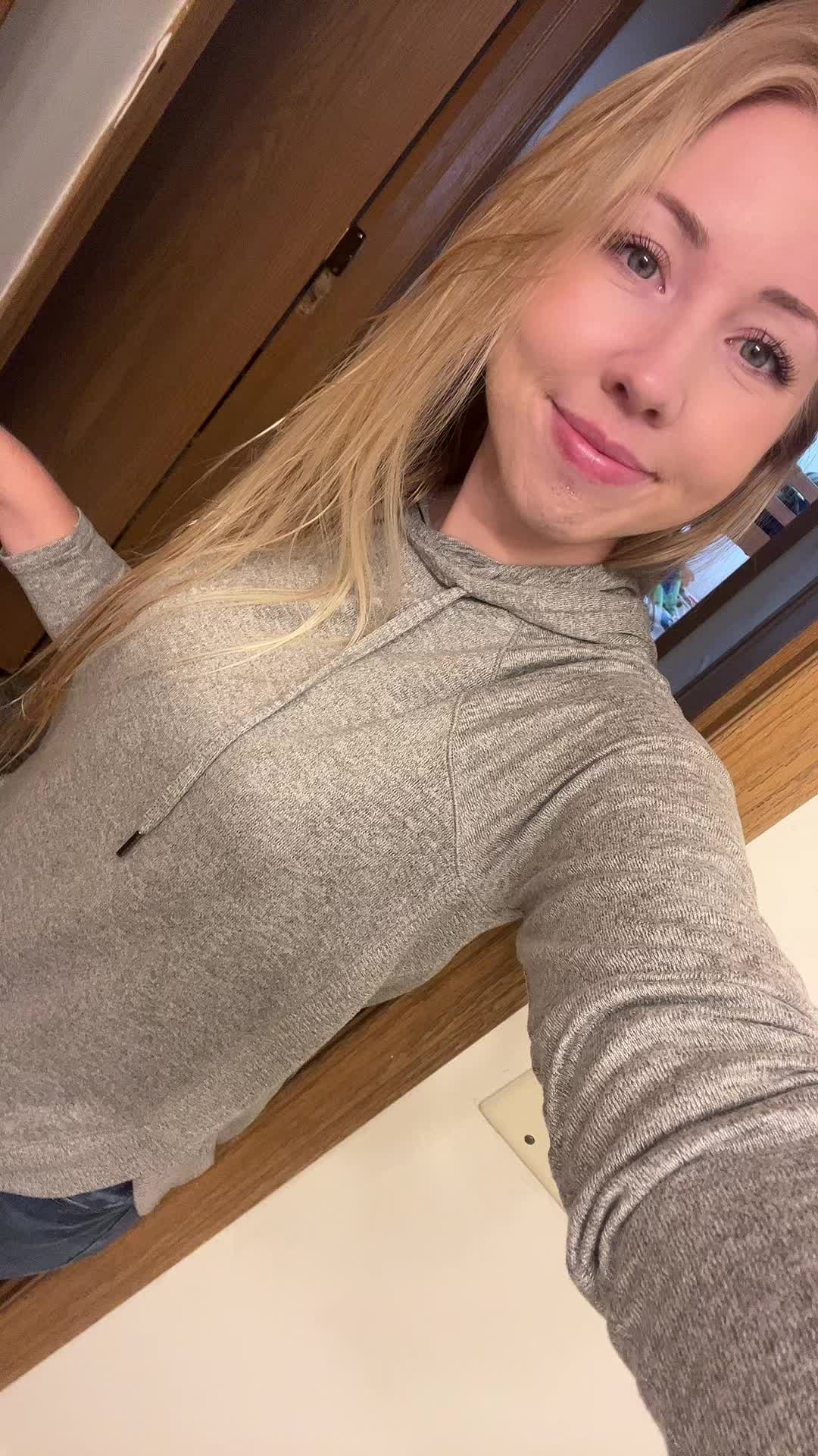 @Blondie_93
