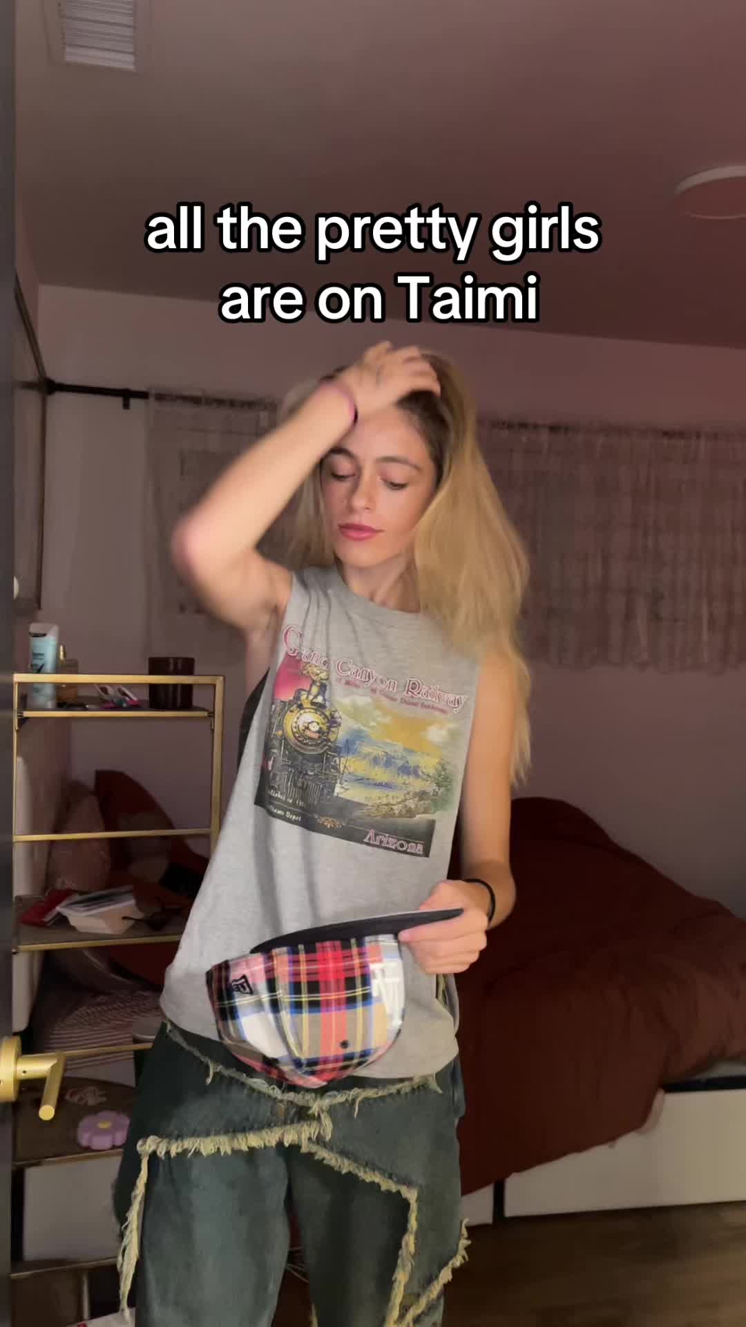 @Bella