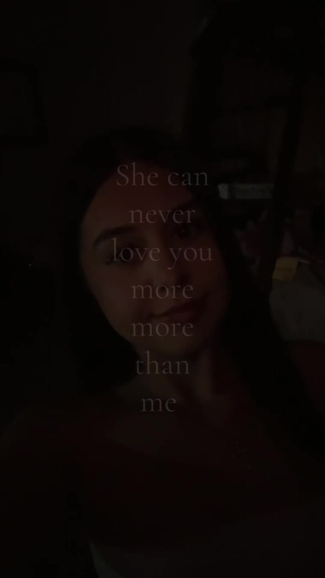 @•