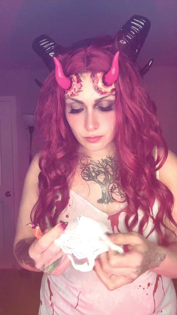 @LiliMayhem_dotcom