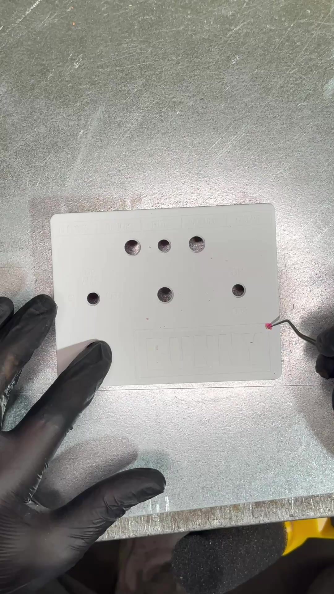 @Selltronics