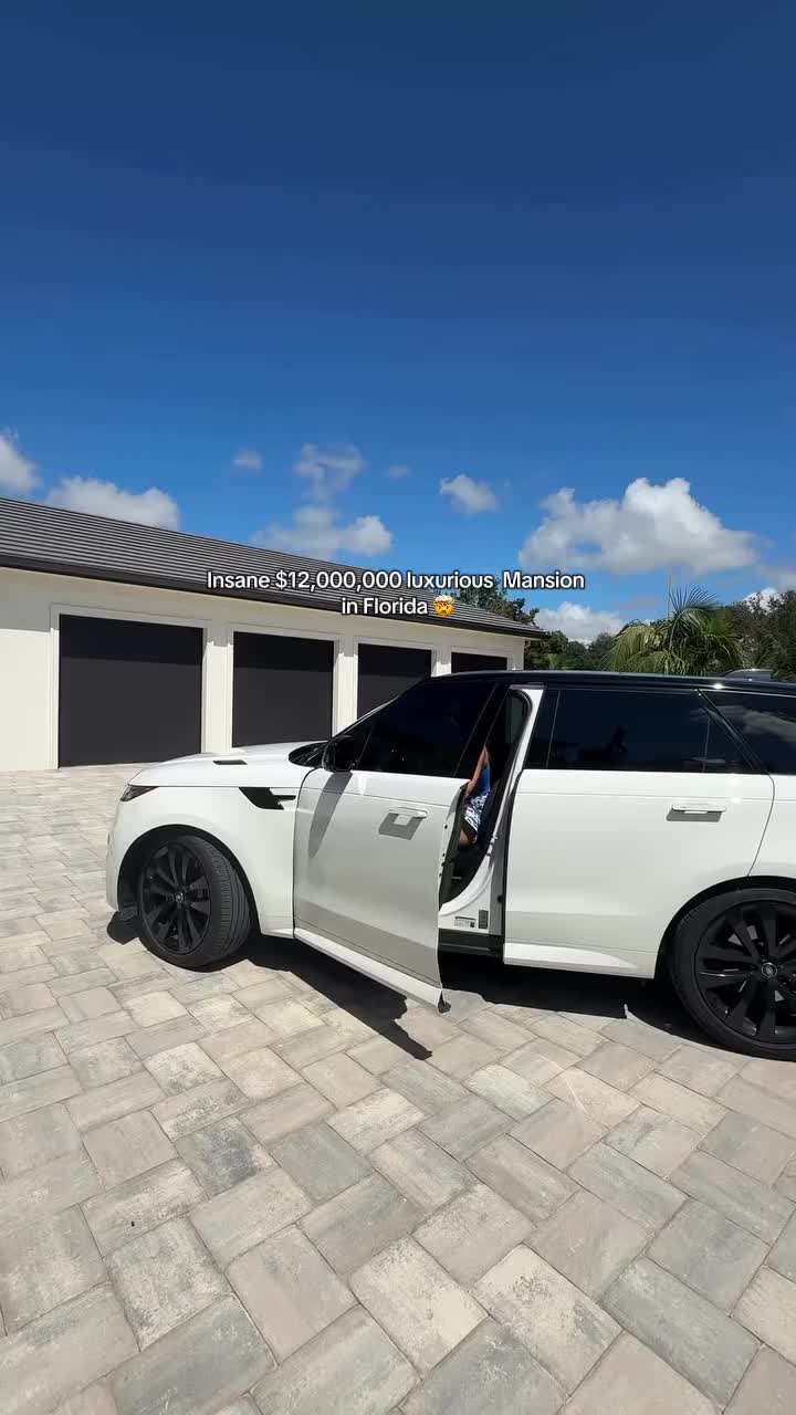 @Trillionaire Estates