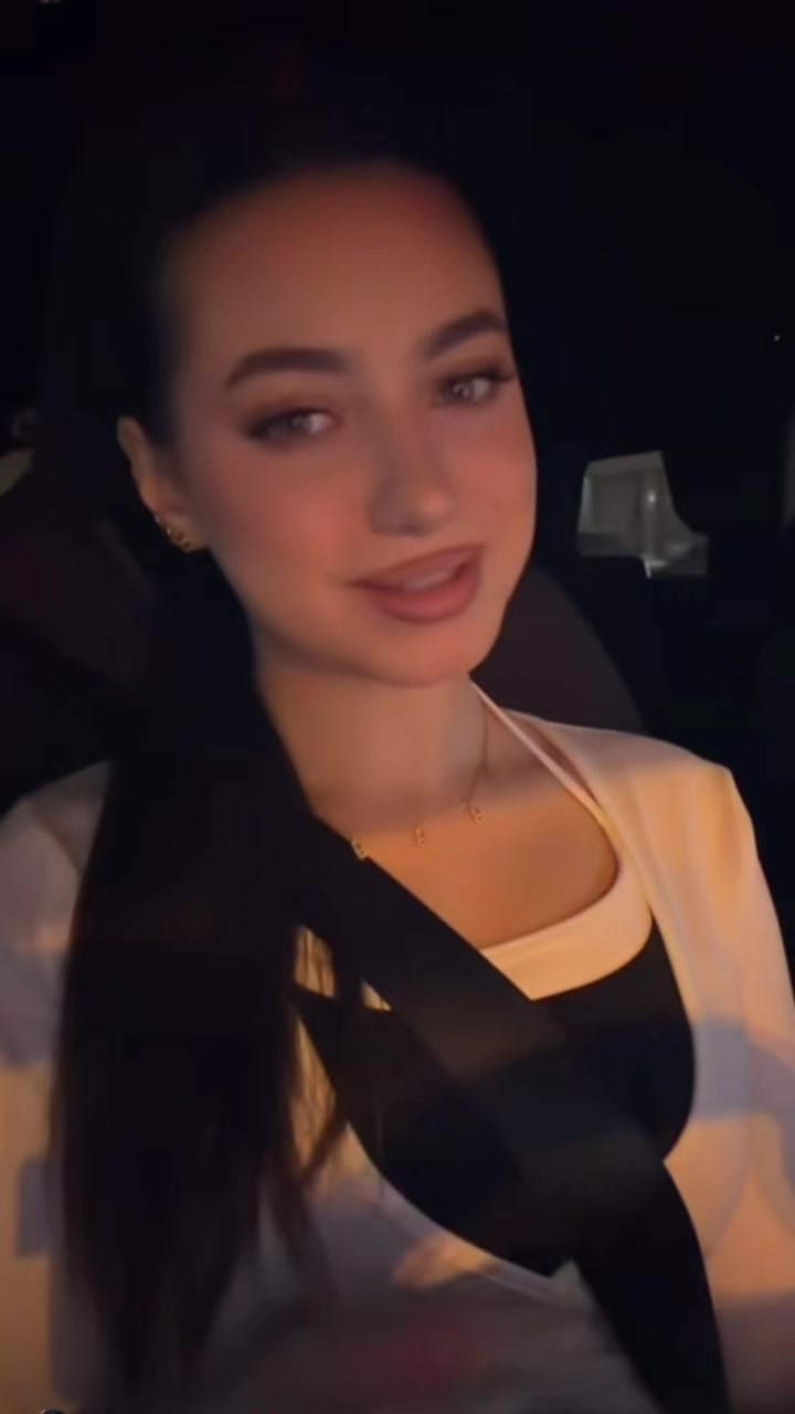 @𝐟𝐚𝐧𝐬 𝐥𝐚𝐧𝐚𝐚 𝐥𝐞𝐞𝐧✪