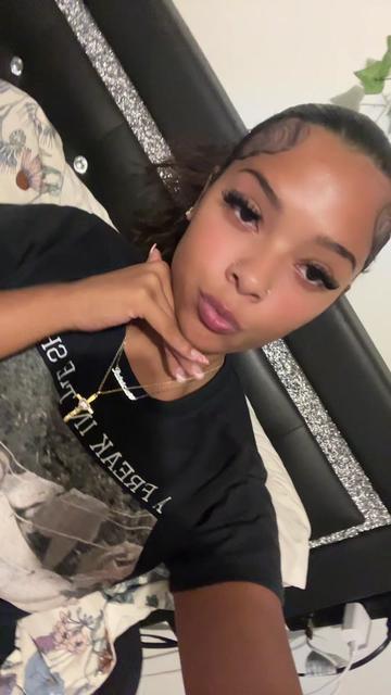 @🫣