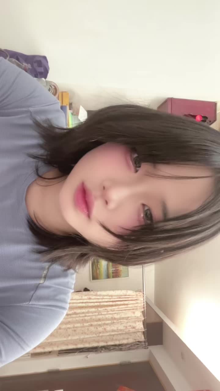 @玥