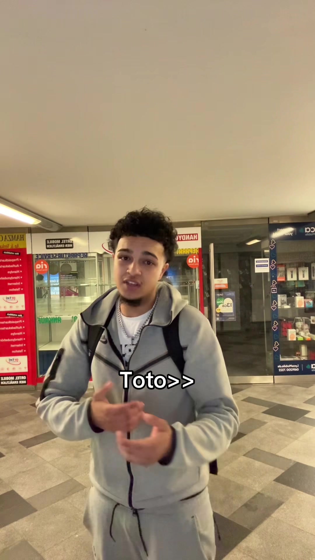 @Ananas ๐