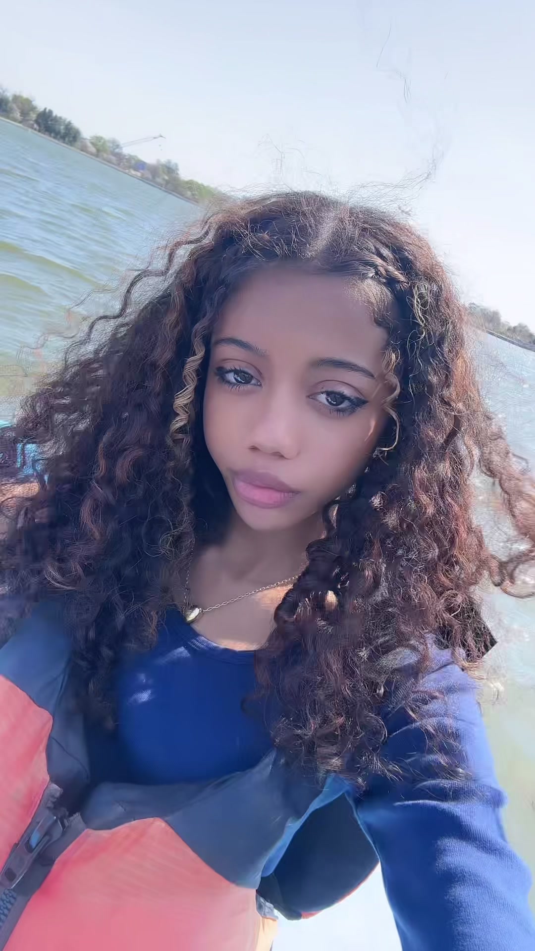 @Liv