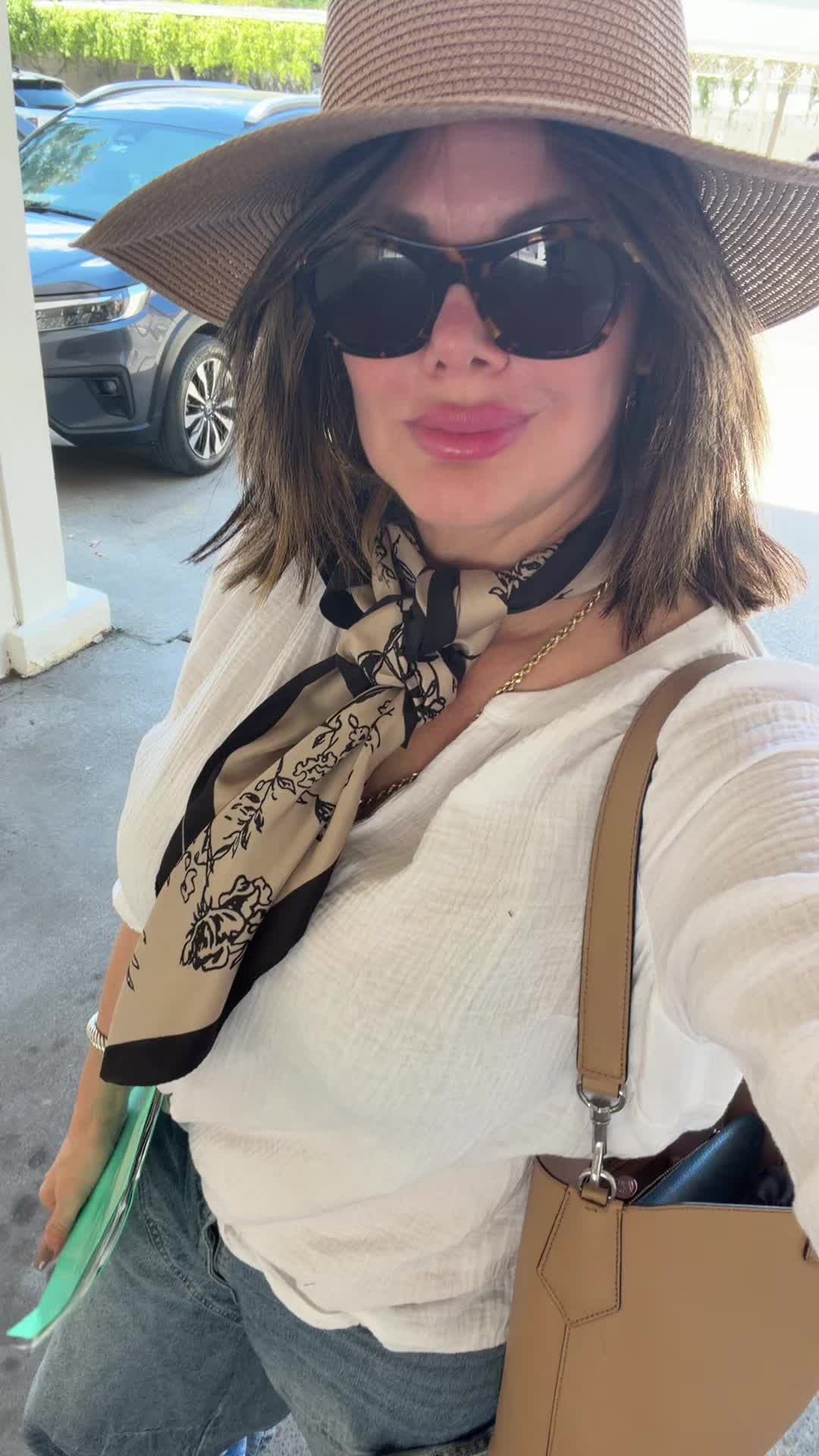 @Marisol