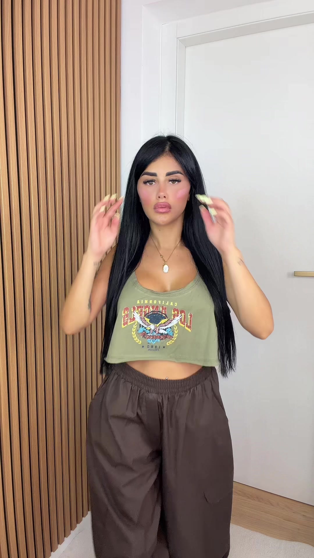 @Iconic look