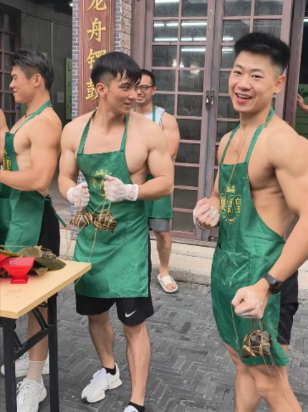 @Beautiful Muscle Male