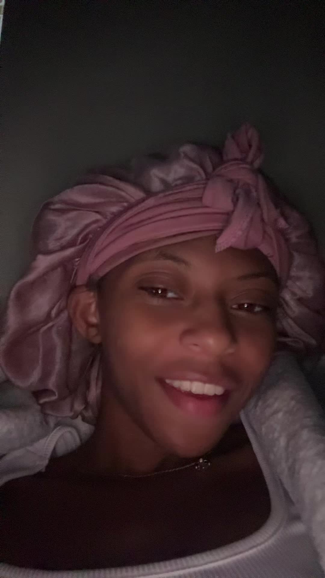 @Niya Riona