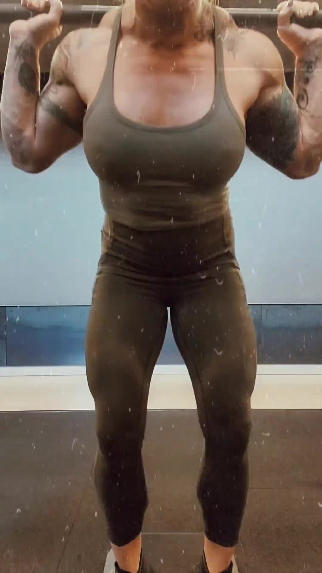 @musclegirl