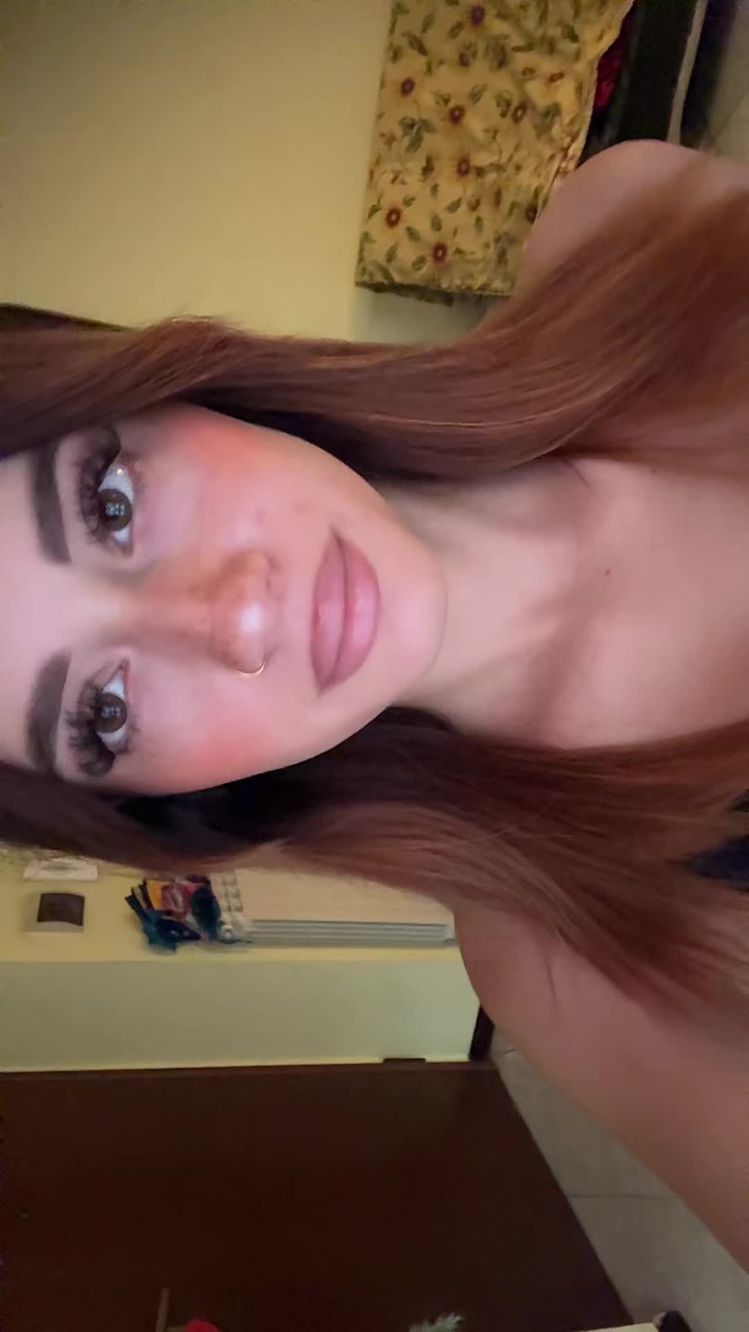 @🕷