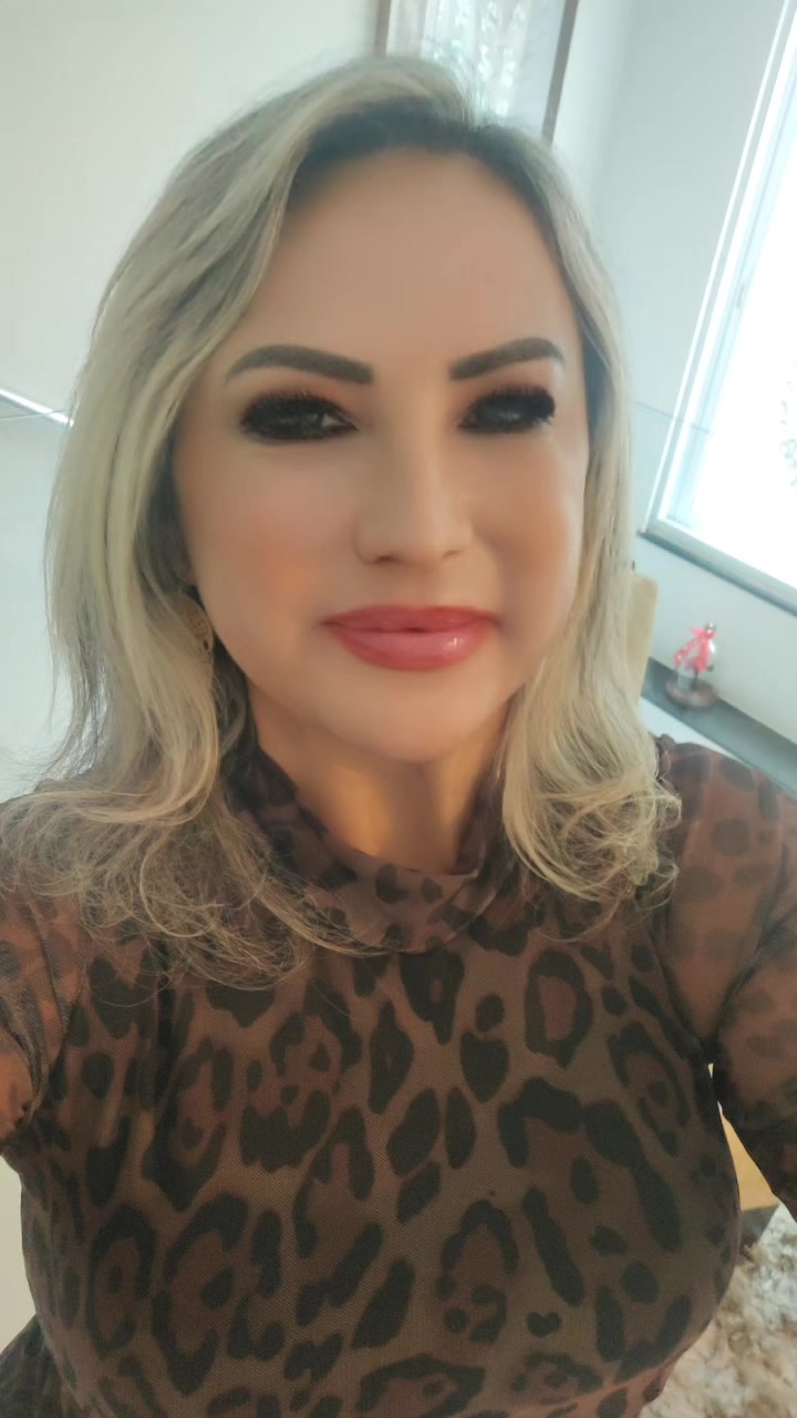 @V&acirc;nia Moura