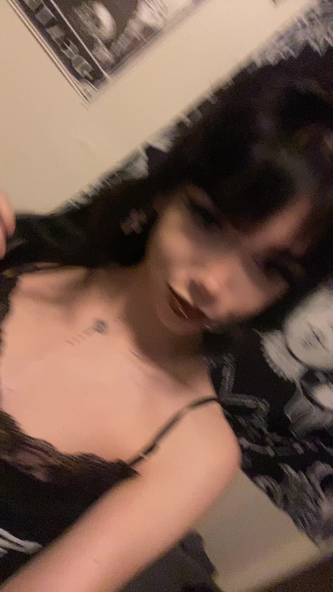 @j.