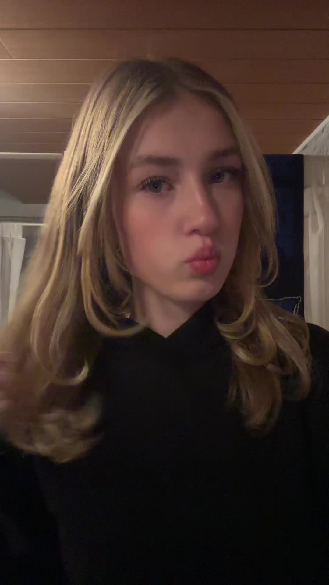 @𝒮𝒶𝓇𝒶𝒽 ⧗⎊४