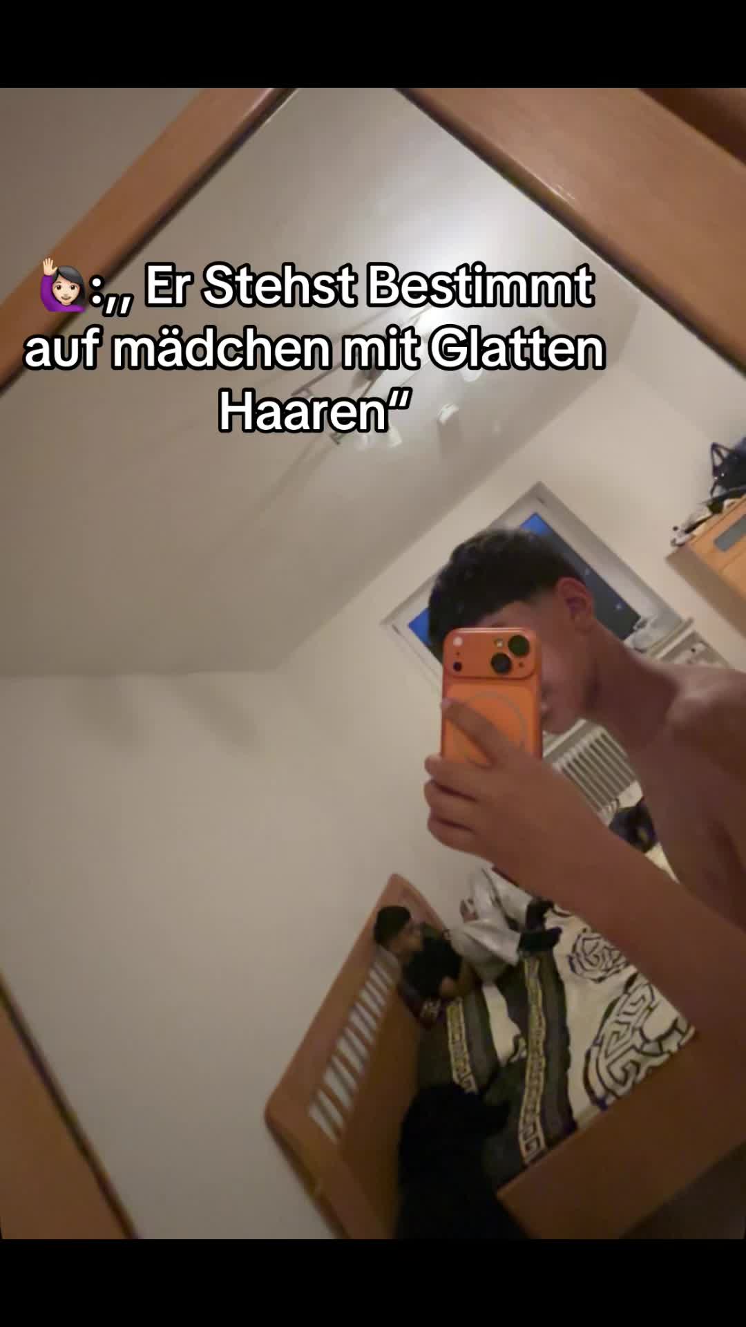 @⃟
