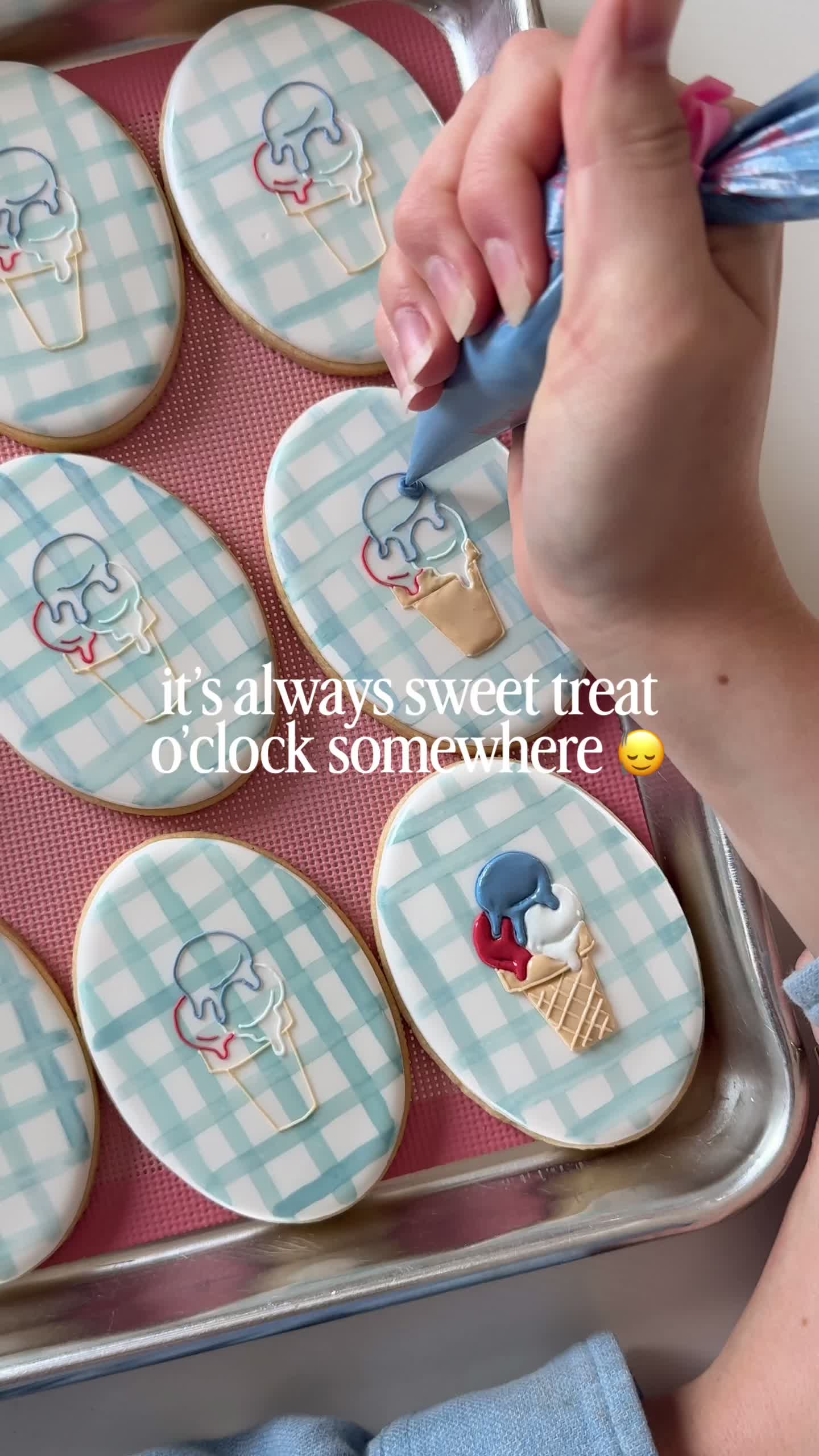 @emily (the cookie girl!)