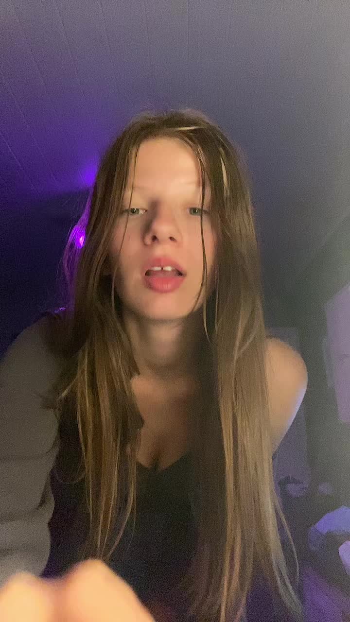 @Hannah_bkrrrrr
