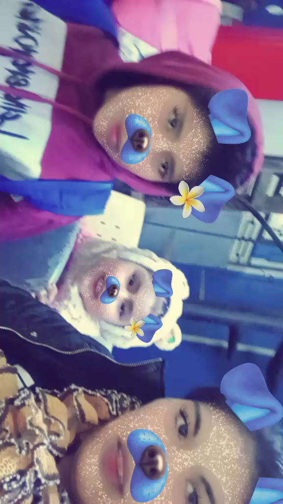 @Esthefany Coronel⭐ ⭐ ⭐