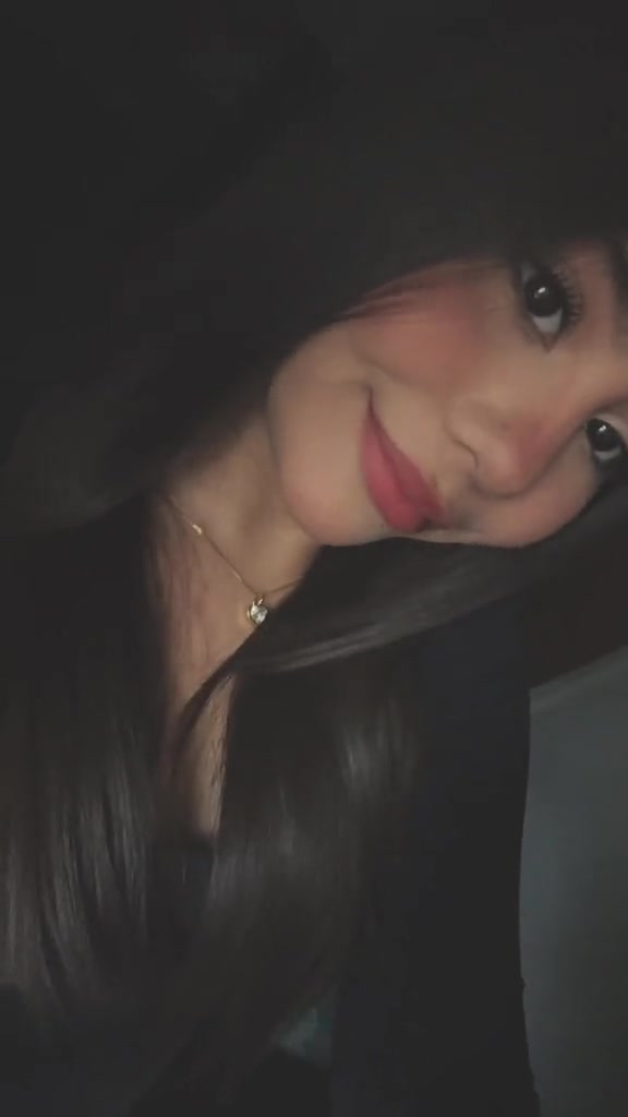 @isabella