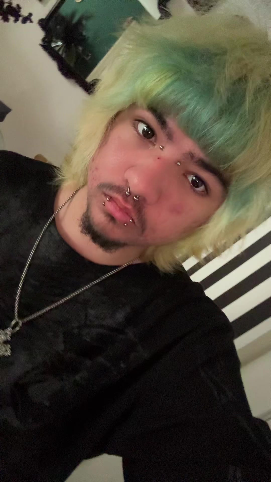 @livingdeadboy