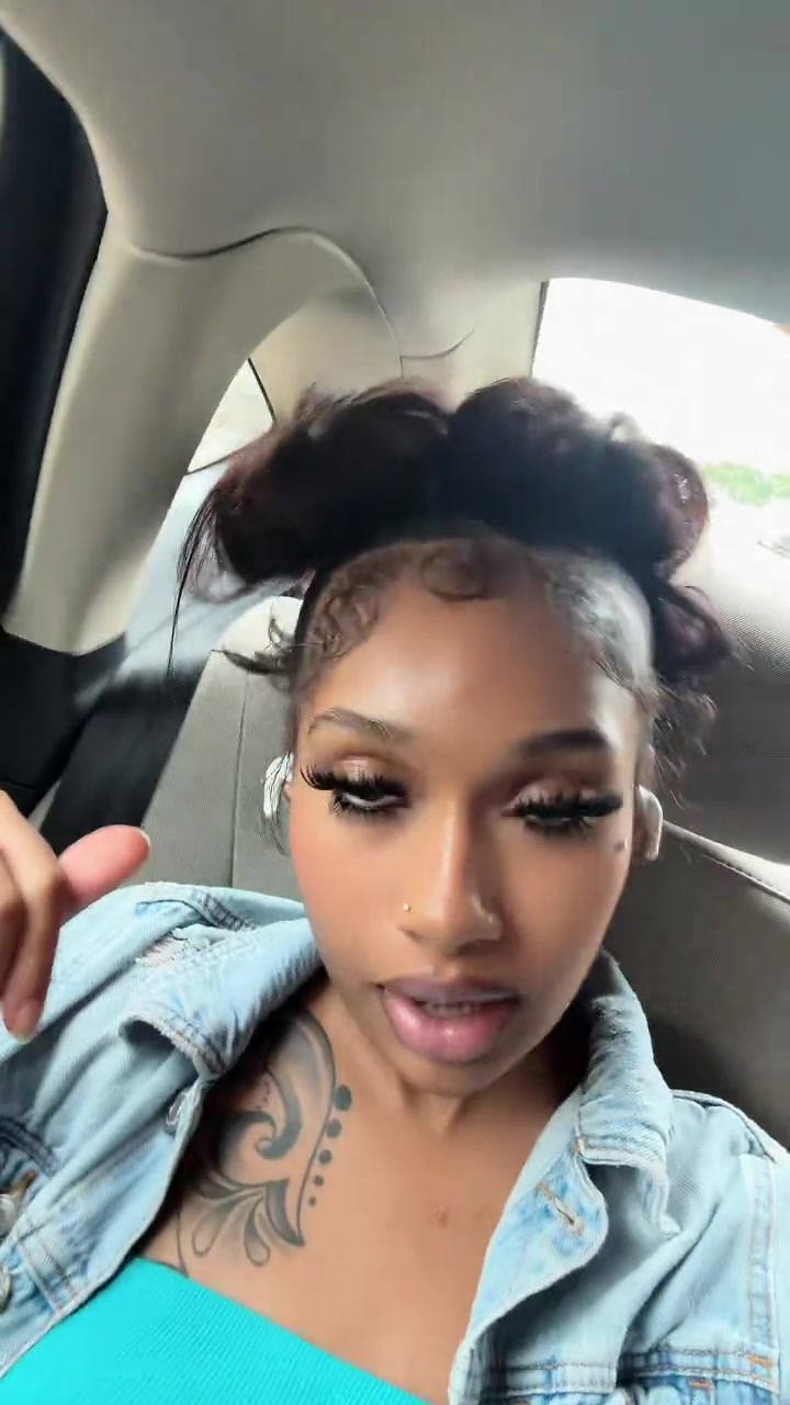 @🕸️