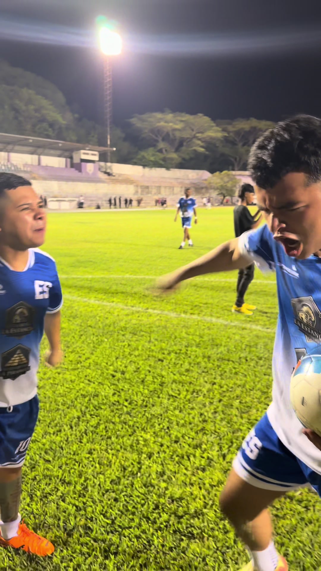 @el de primera⚽️🇸🇻🇭🇳🇬🇹🦉