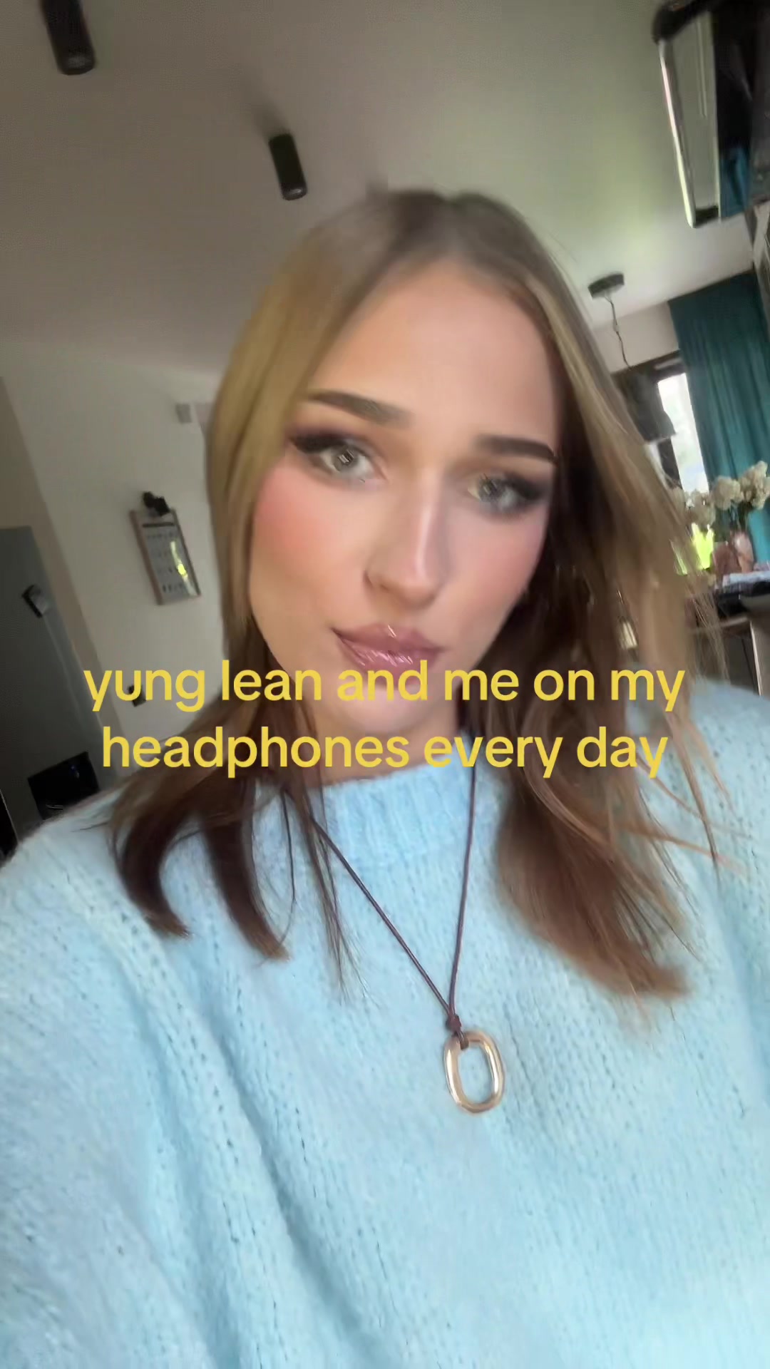 @Nina$