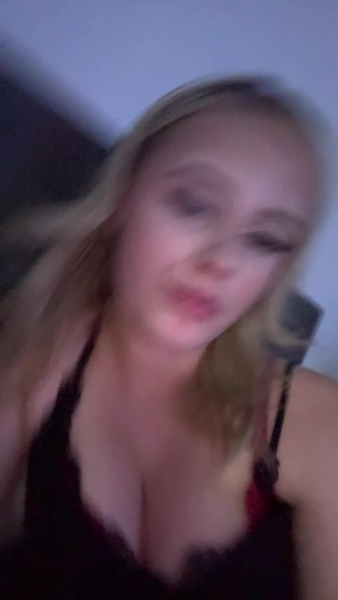 @𝐀𝐥𝐞𝐤𝐬𝐚-𝐀𝐲𝐥𝐞𝐞𝐧