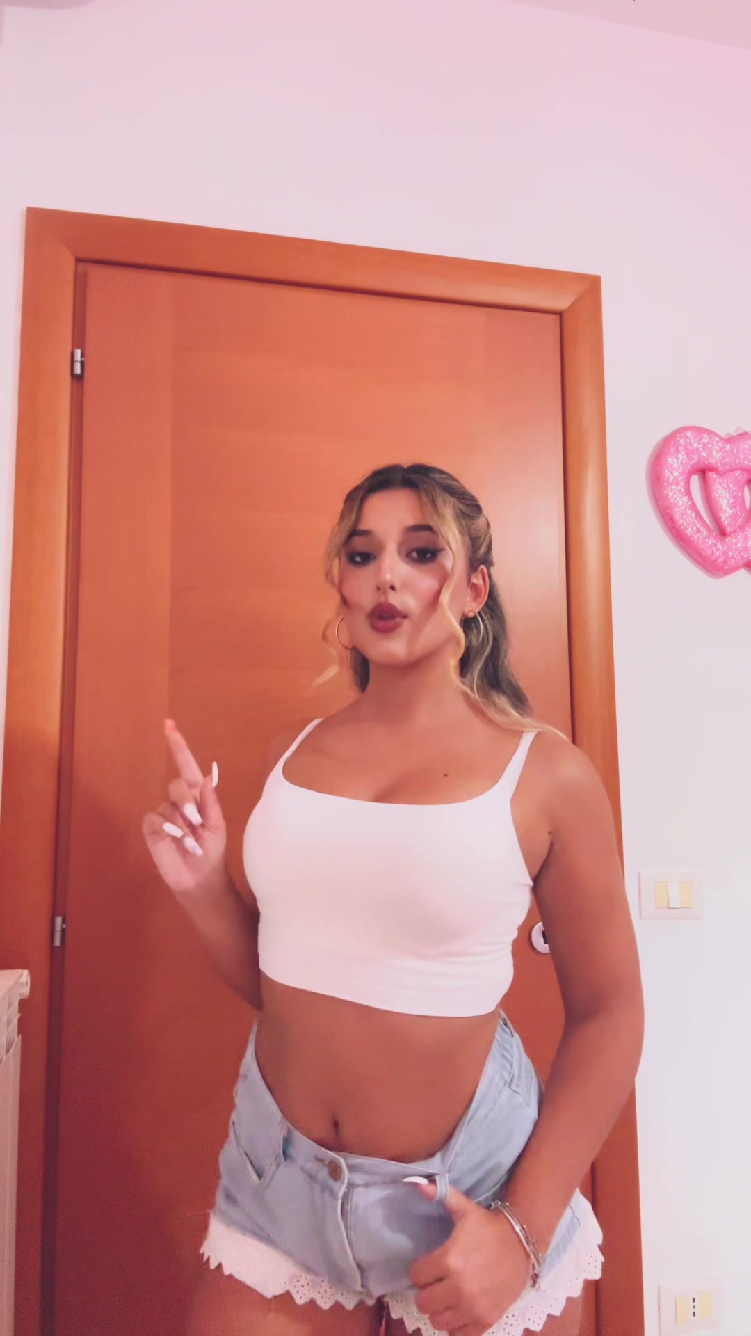 @BARBIE 🎀
