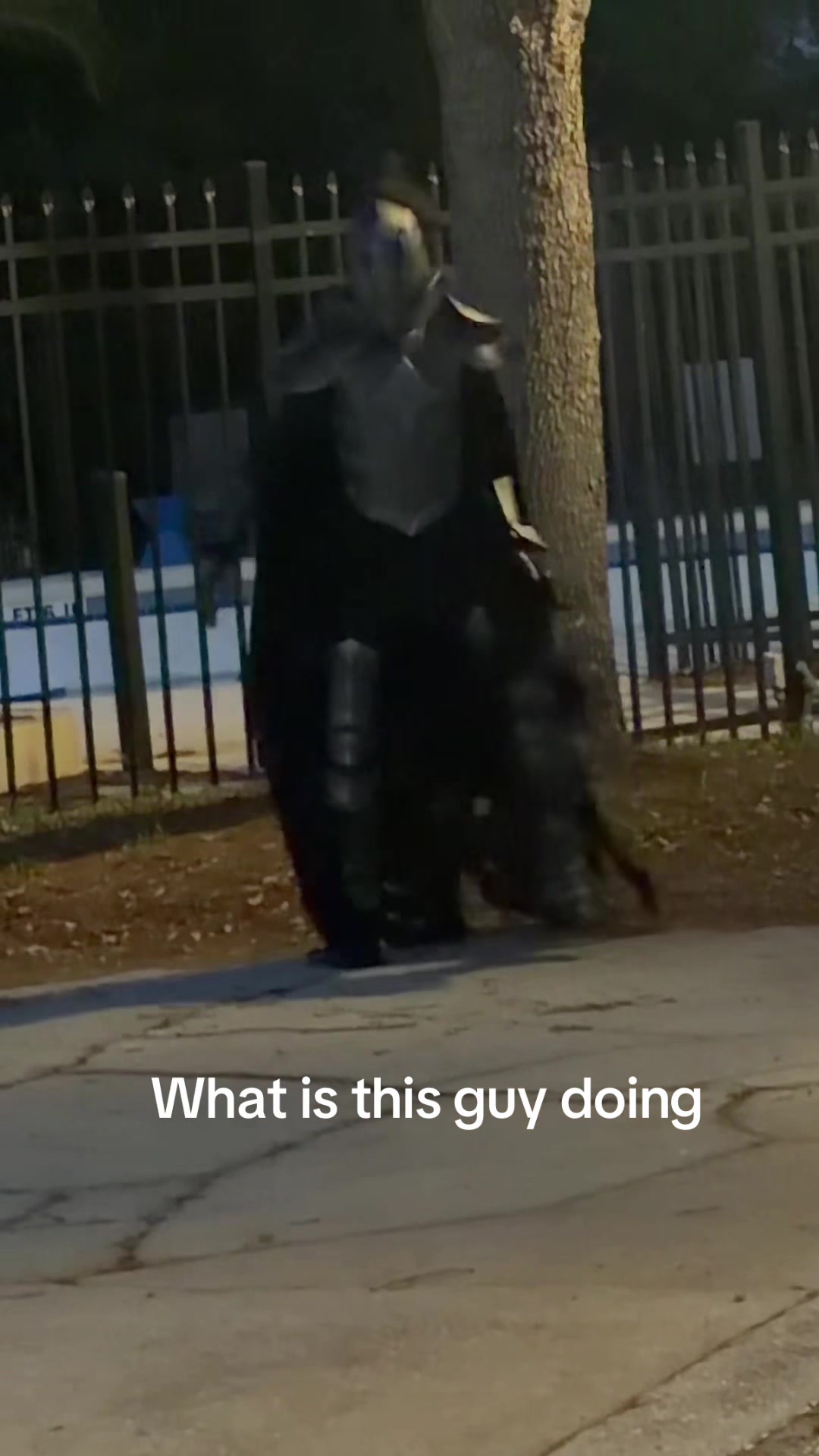 @𝕳𝖔𝖑𝖑𝖔𝖜