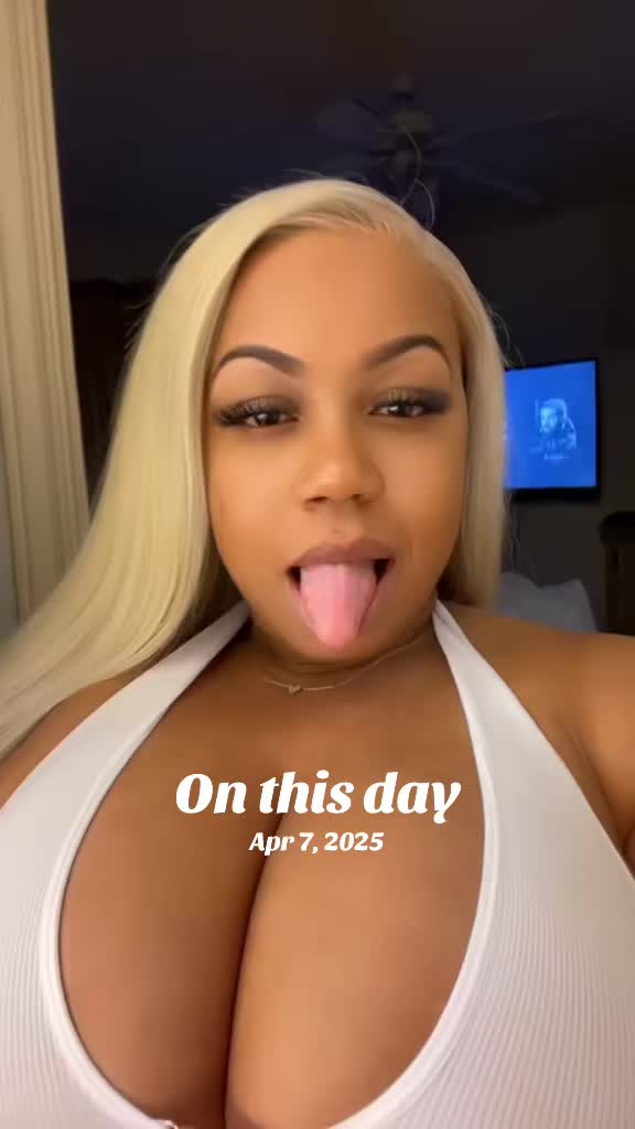 @JuicyLoveBoo