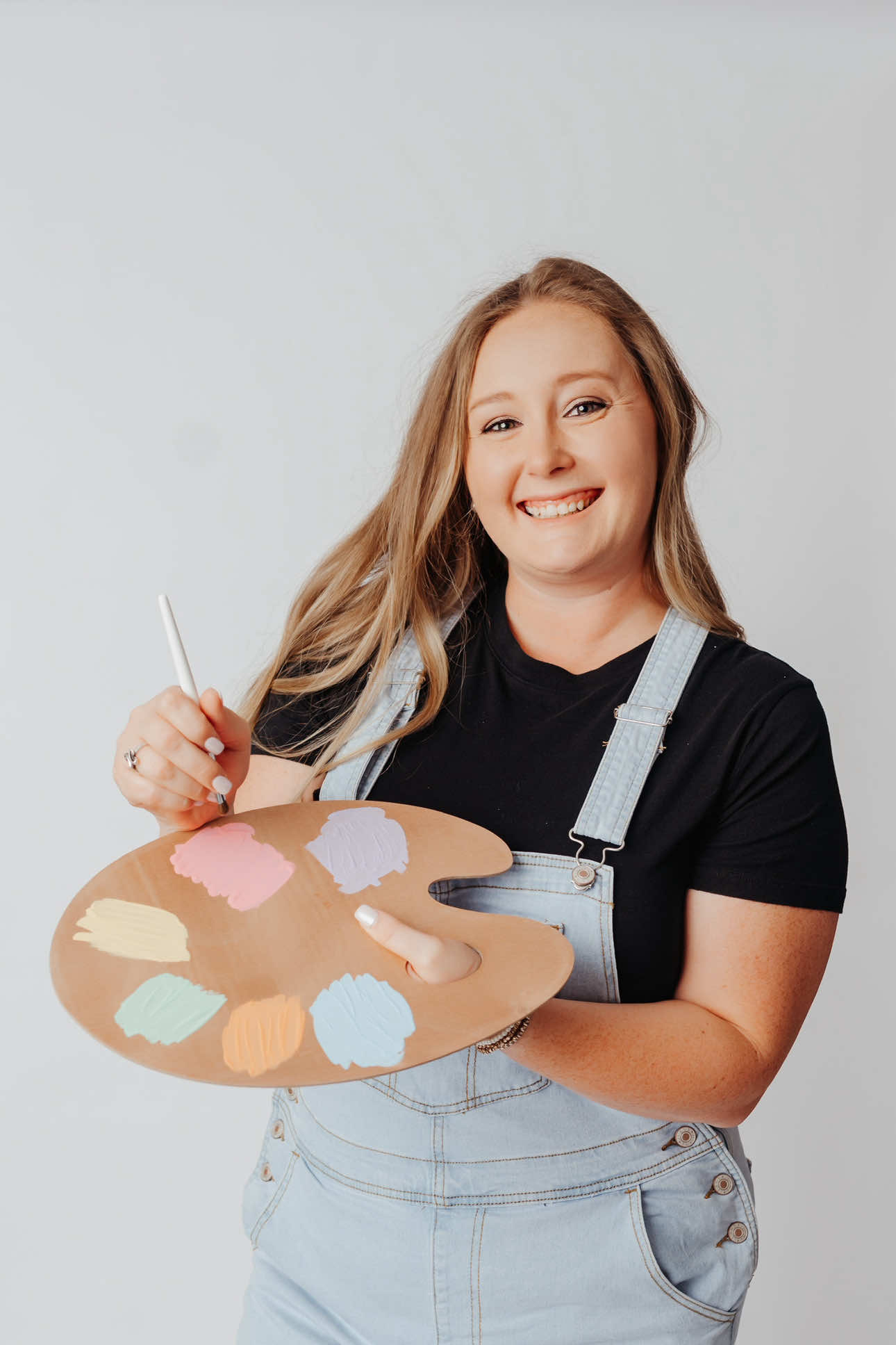 @Lindsey | Banner Artist & Mom
