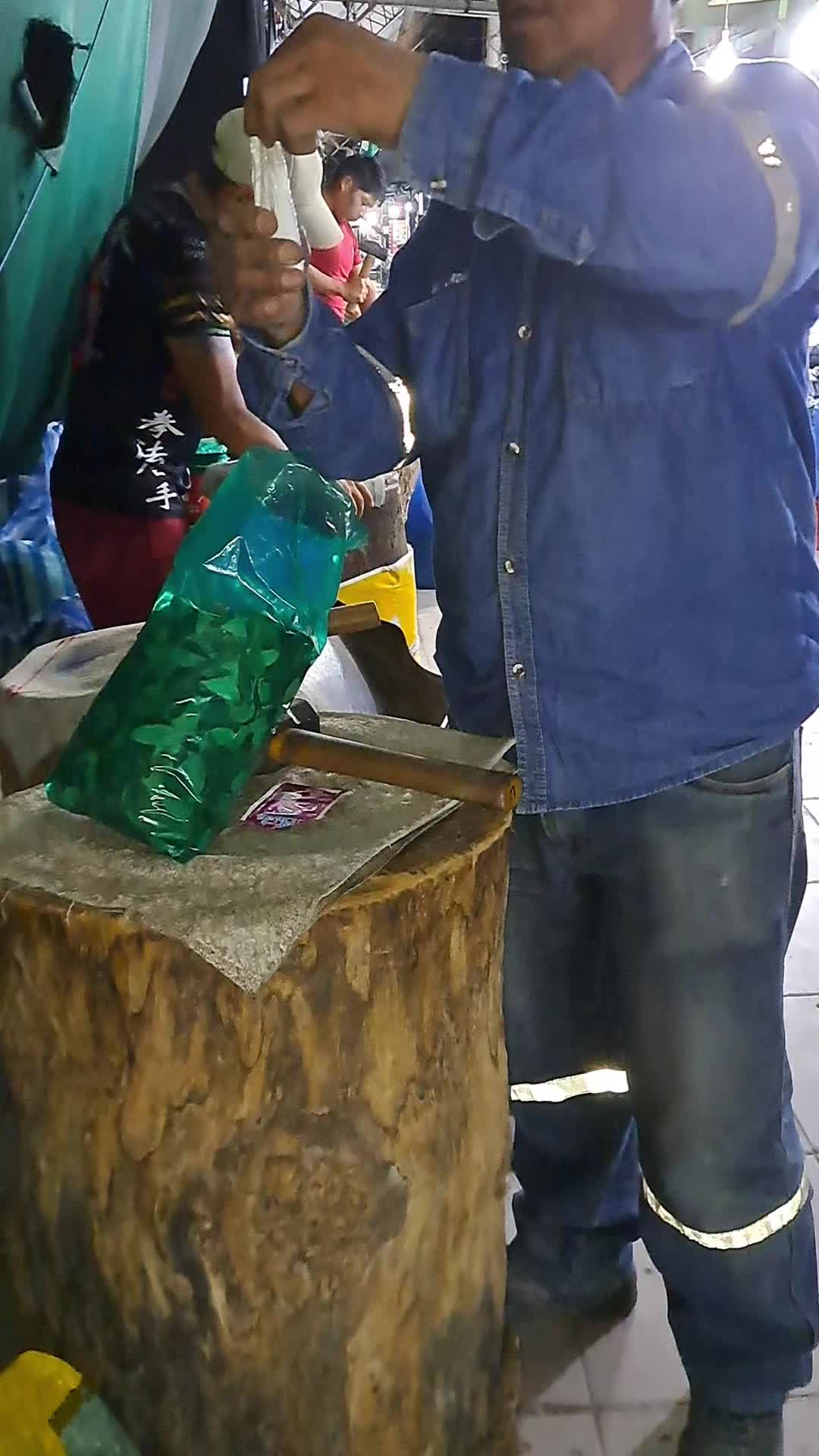 @Querido &Aacute;valos