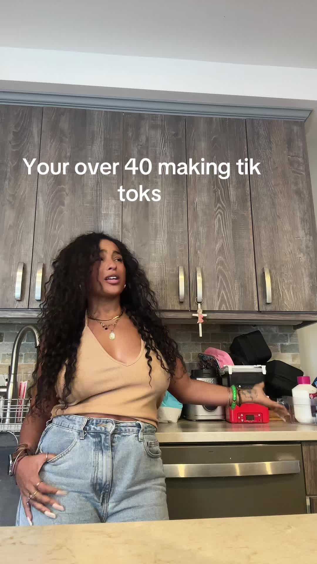 @Alinna 🦋