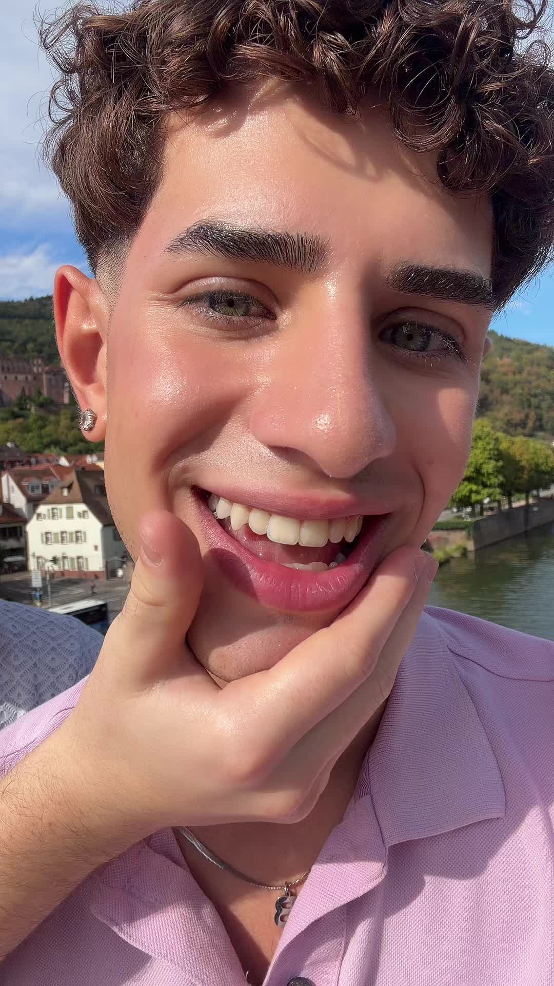 @Bertug ✨🌏