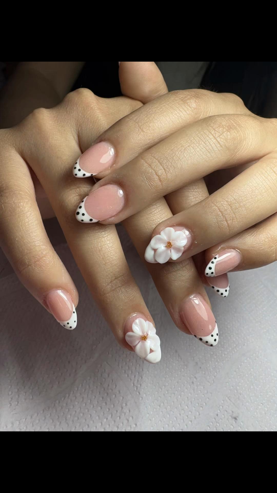 @Deluxe uñas