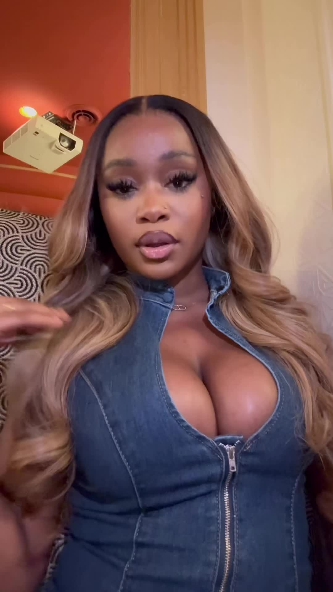 @𝐑𝐡𝐞𝐦𝐚𝐚.🫦