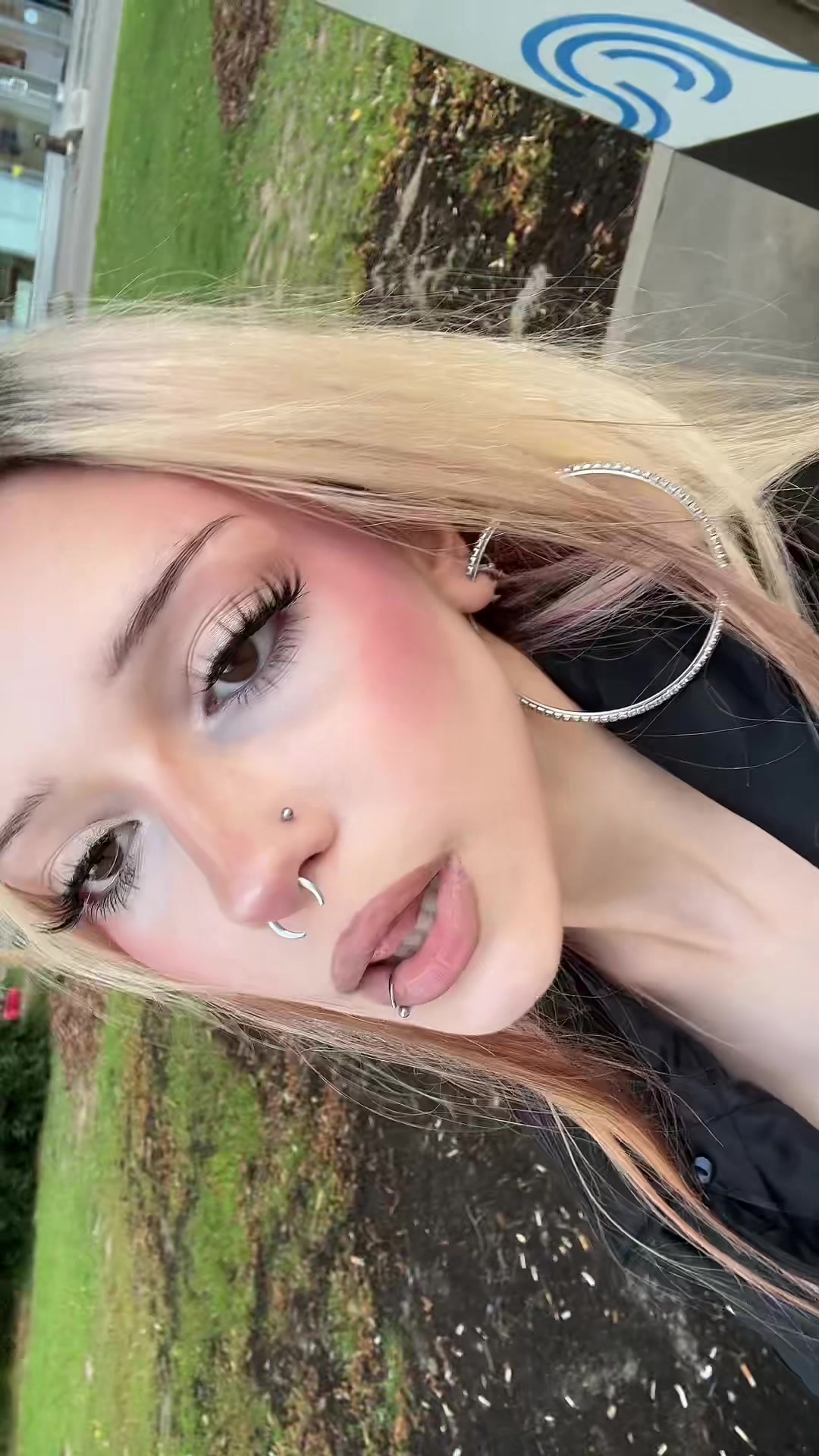 @xD