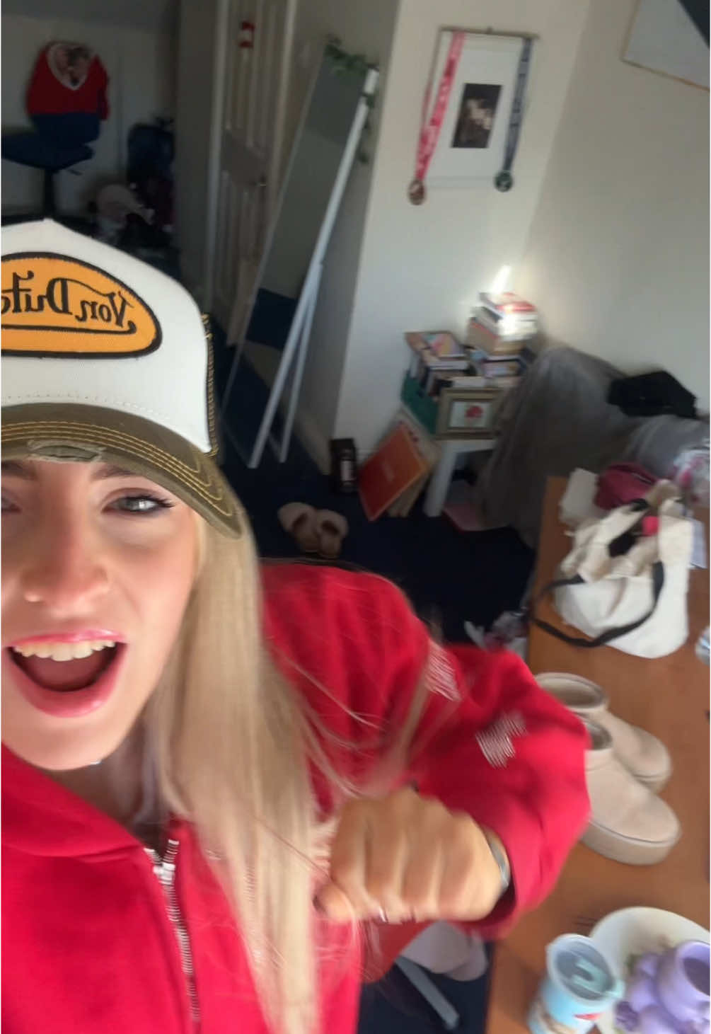 @Elise