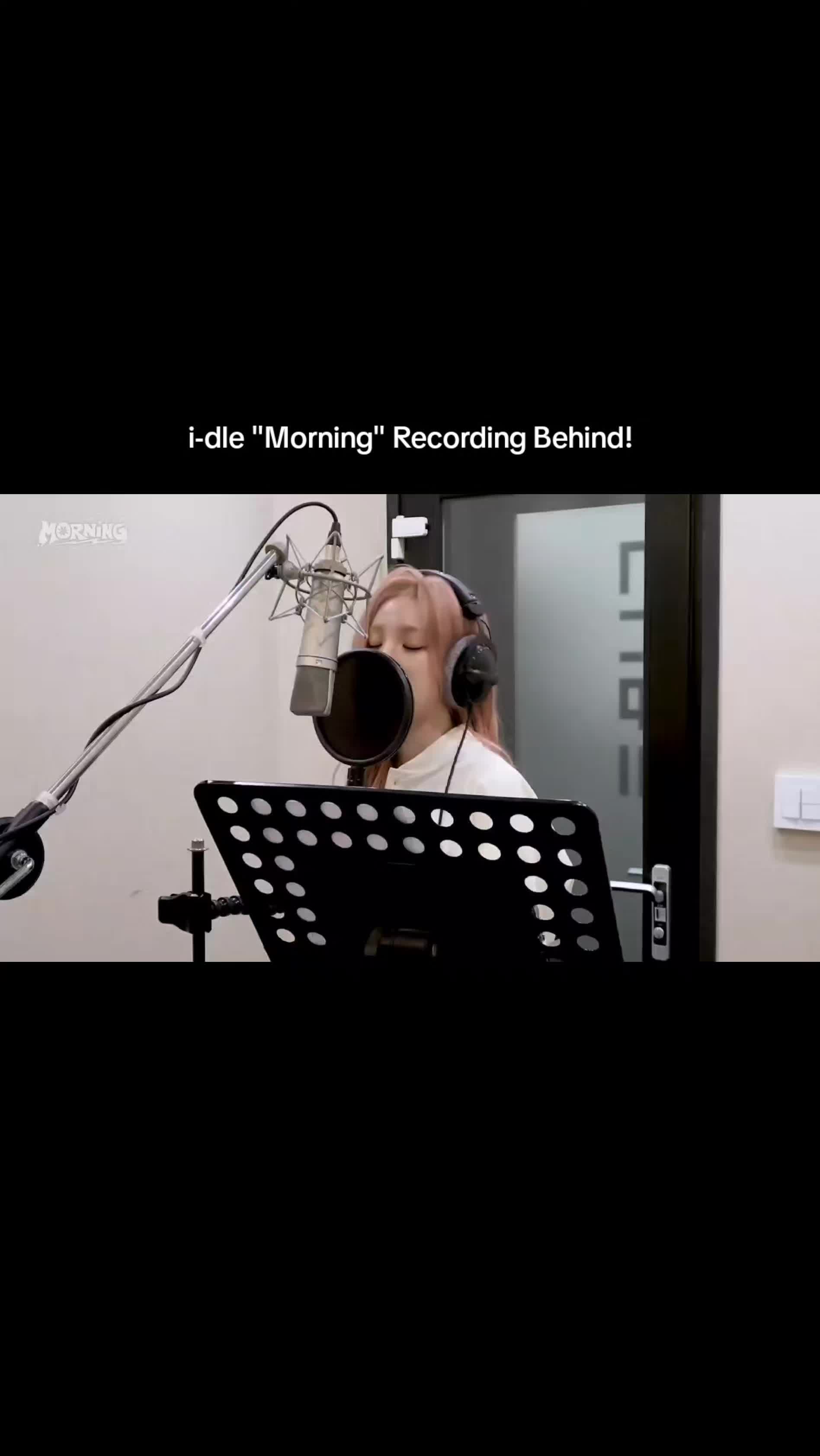@i-dle Base